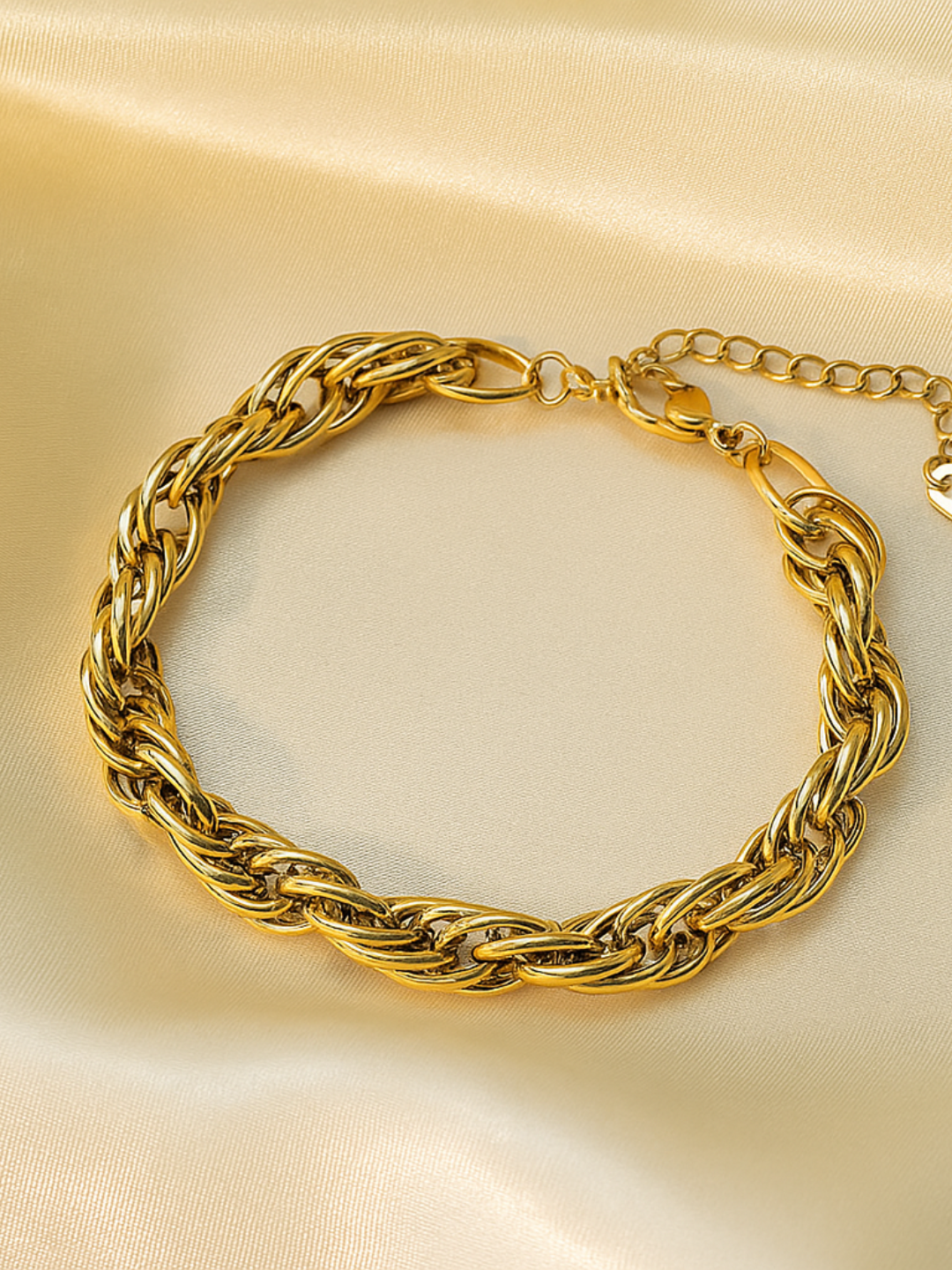 18KT Gold-Plated Triple Link Chain Bracelet
