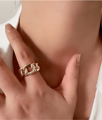 Gold Linked Up Ring - OUZELJewellery